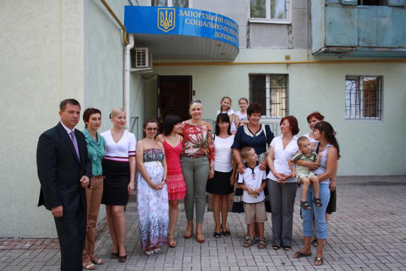 Життєві проблеми запоріжців допомагають владнати спеціалісти Центру соціально-психологічної допомоги