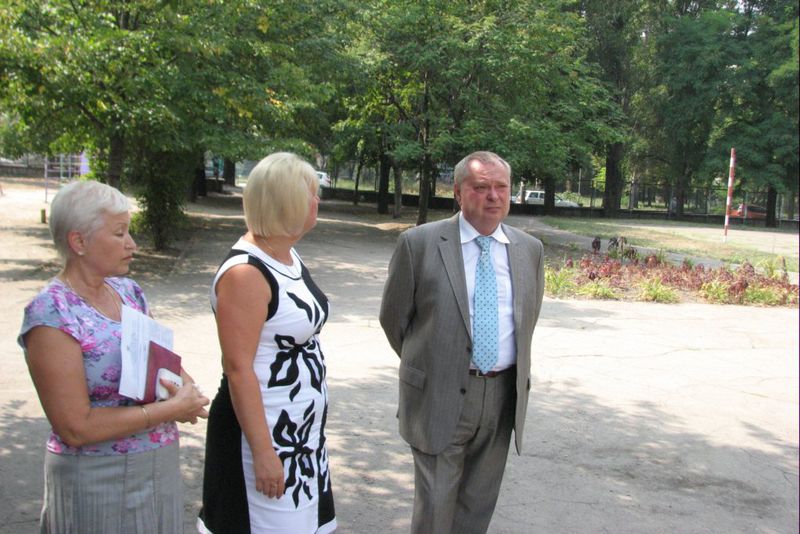 Олександр Пеклушенко здійснив перевірку стану готовності шкіл до початку навчального року