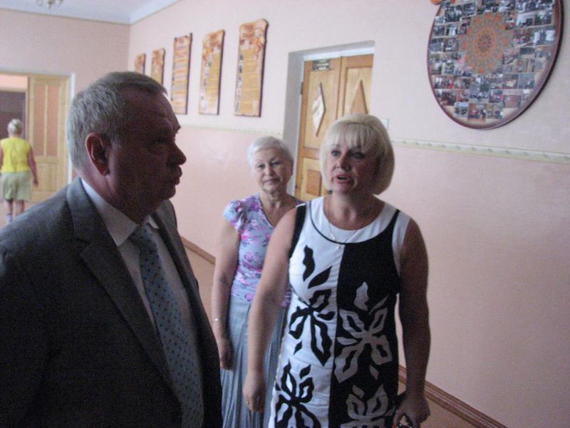 Олександр Пеклушенко здійснив перевірку стану готовності шкіл до початку навчального року