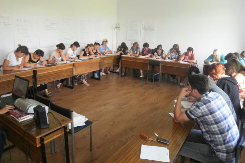 Тренери благодійного фонду «Розвиток України» підвищують кваліфікацію соціальних працівників області
