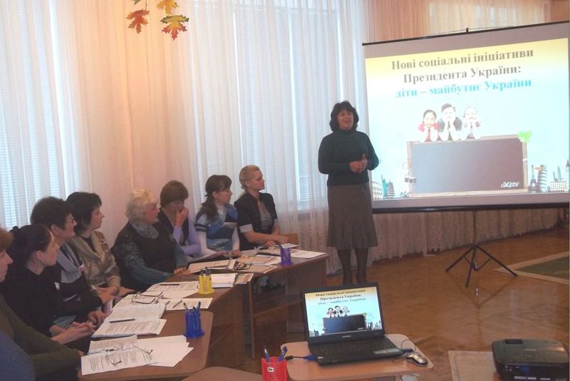 Фахівці окреслили перспективи розвитку системи дошкільної освіти Пологівського району 
