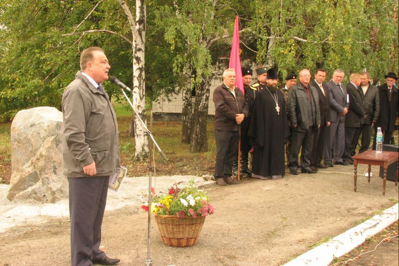 Гусарківці вшанували пам'ять видатного земляка