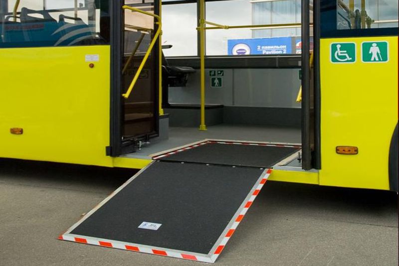 Для пасажирських перевезень по області залучено автобуси, пристосовані для перевезення інвалідів