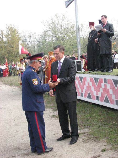 Грамоти, ордени та медалі – запорозьким козакам