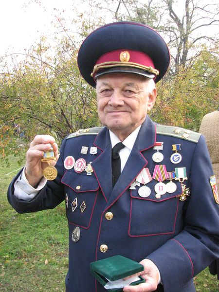 Грамоти, ордени та медалі – запорозьким козакам