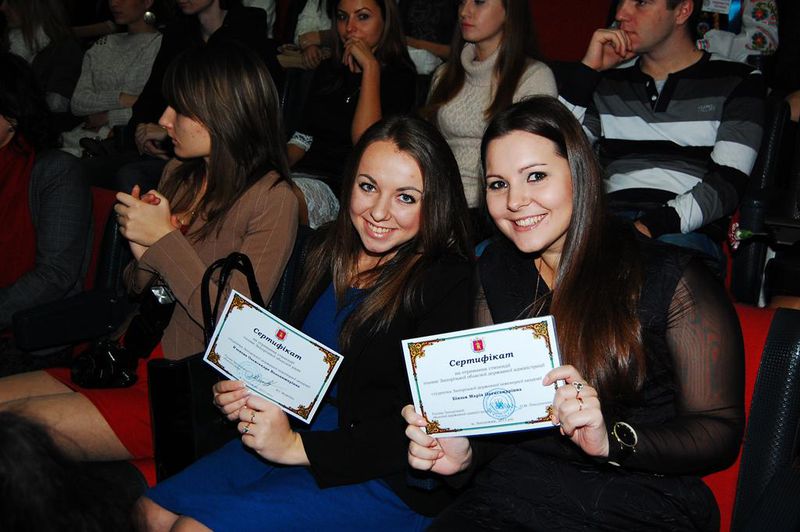 Представники студентської еліти отримали нагороди та стипендії від обласної влади