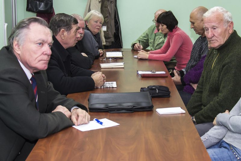 В Веселівському районі представники влади та громадськості обговорили актуальні питання розвитку території 