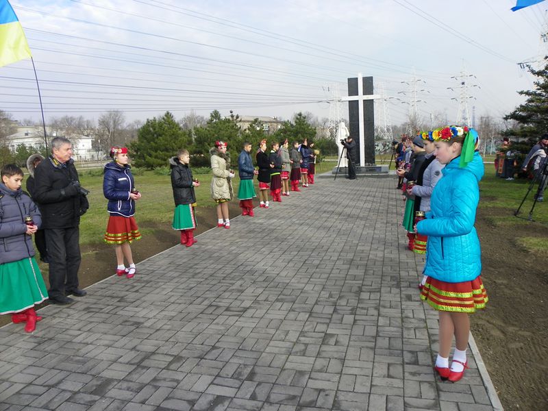 Запоріжці вшанували пам'ять жертв Голодомору