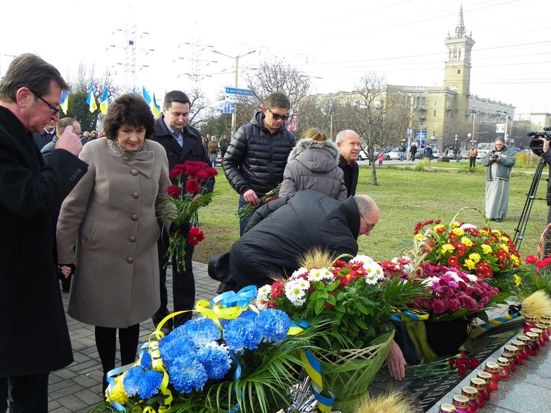 Запоріжці вшанували пам'ять жертв Голодомору