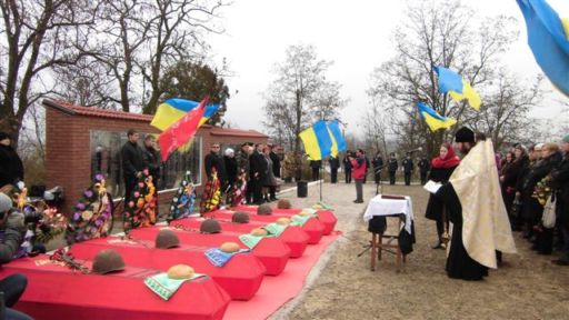 Останки радянських воїнів перепоховали у Великобілозерському районі