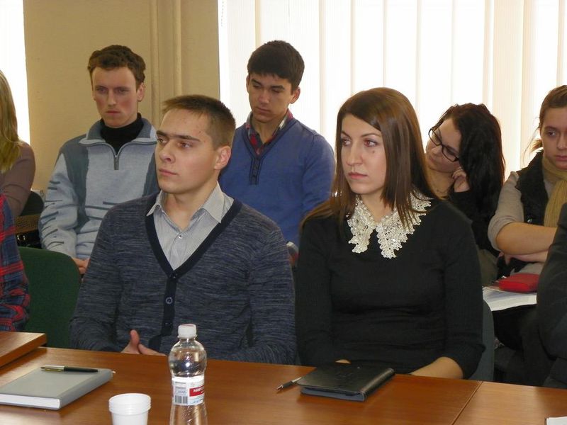 Запорізькі студенти обговорили питання євроінтеграції України та необхідності співпраці з країнами СНД