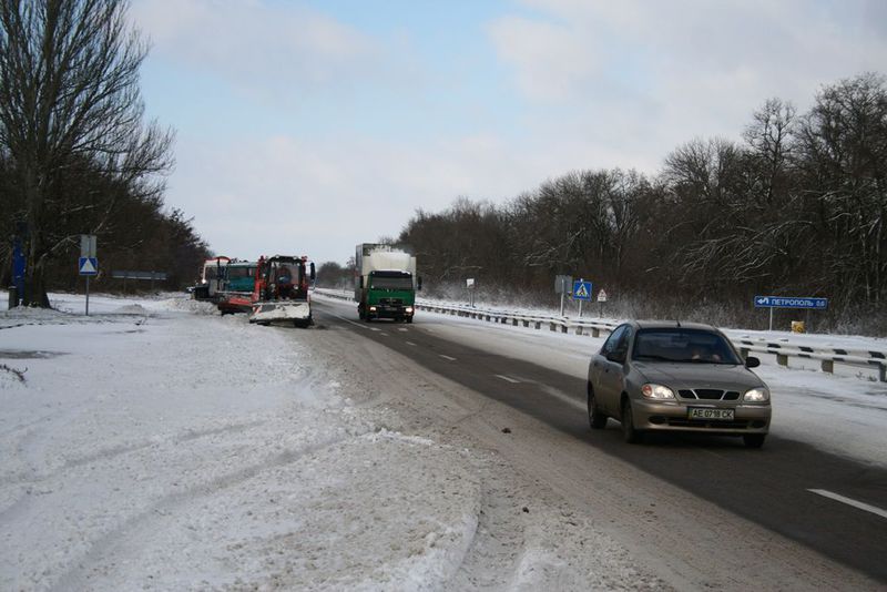 Незважаючи на негоду, всіма дорогами області можна проїхати - Олександр Пеклушенко