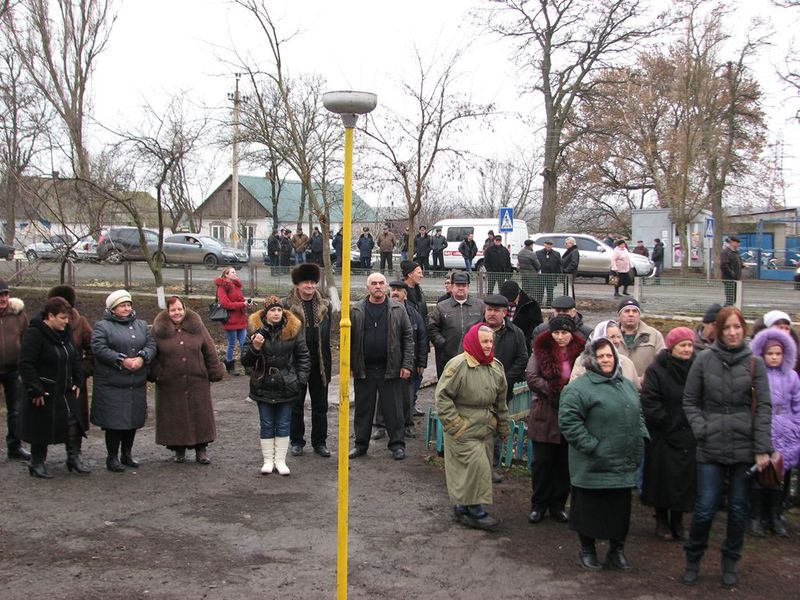 Блакитне паливо прийшло у домівки жителів селищ Богданівка та Степанівка Приазовського району