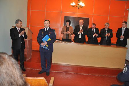Віктор Ємельяненко: «Всі гілки влади мають дпомагати правоохоронним органам» 