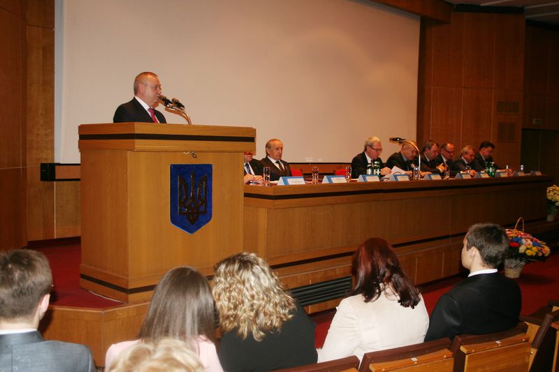 Олександр Пеклушенко привітав працівників Запорізького окружного адміністративного суду