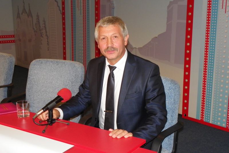 Петро Гончарук: «Стабільна виплата заробітної платні та соціальної допомоги – пріоритет у роботі влади  з бюджетом»