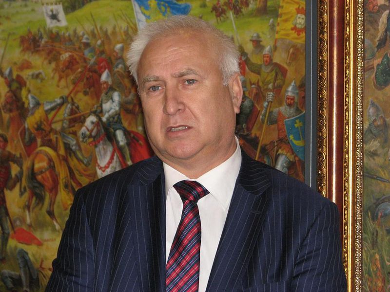 У Запоріжжі відкрилася виставка картин, присвячених історії українського народу