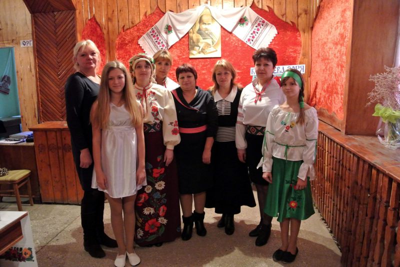 Літературна світлиця „Немеркнучі перлини” зібрала прихильників творчості Тараса Шевченка  