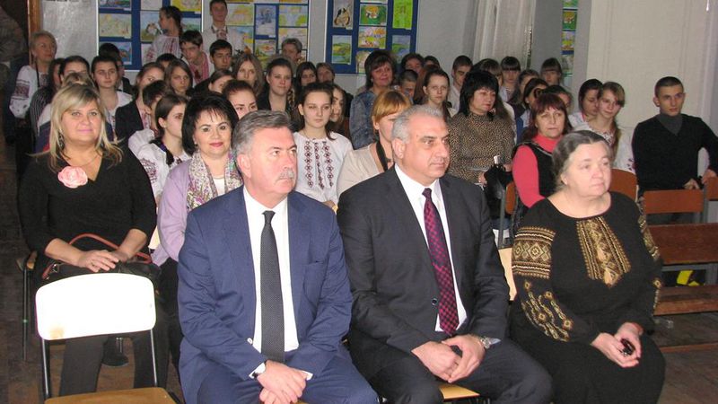 Великому Кобзарю присвячується творчість учнів