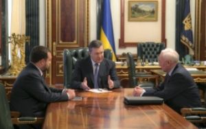 Президент обговорив з Прем’єр-міністром та Першим віце-прем’єром питання підготовки бюджетів регіонів