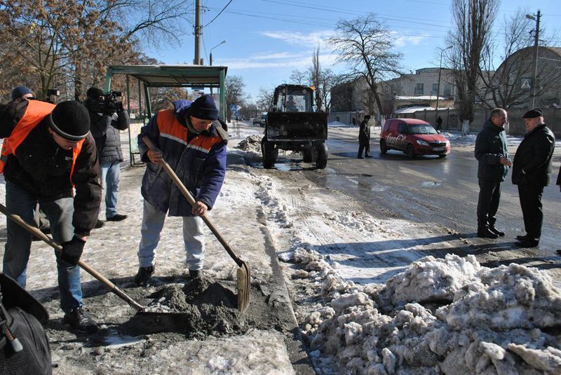До кінця дня відрізаних негодою населених  пуктів не залишиться  - Олександр Пеклушенко