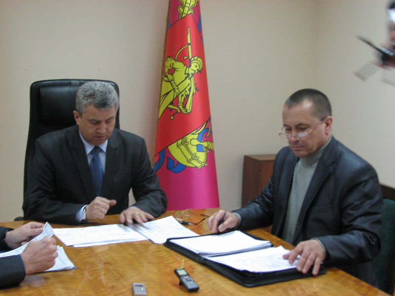 Зранку працівники бюджетної галузі області почали отримувати зарплату