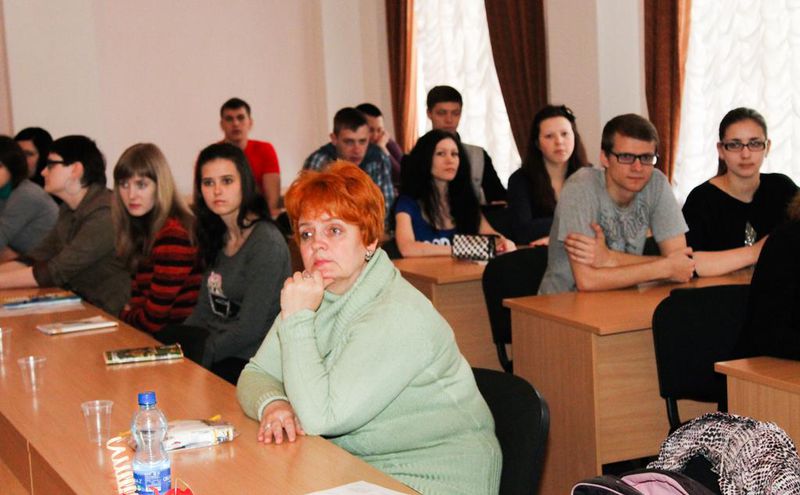 Запорізьку молодь навчають берегти родинні цінності