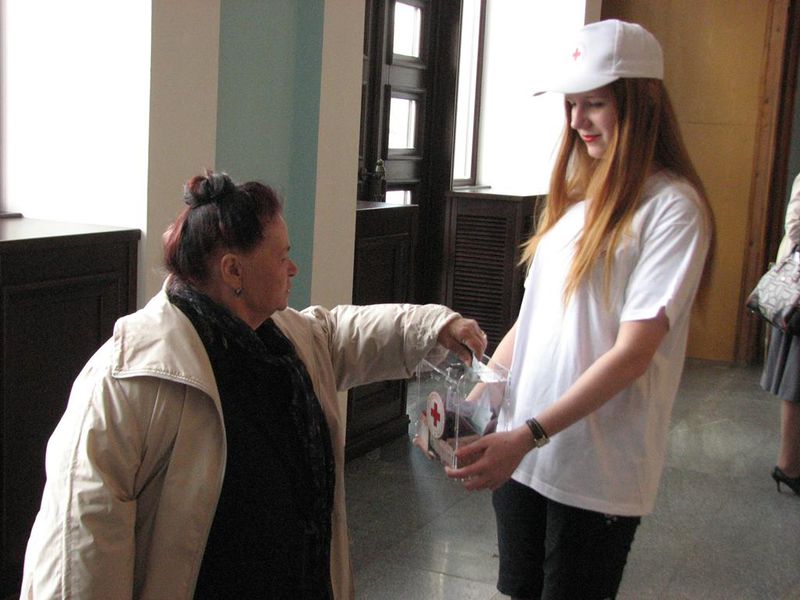Запорізькі артисти провели благодійний концерт на підтримку української армії