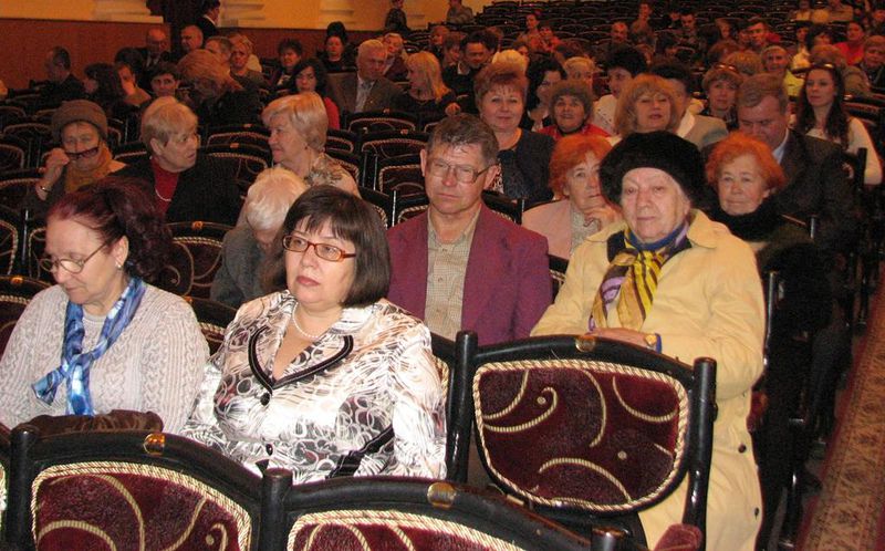 Запорізькі артисти провели благодійний концерт на підтримку української армії