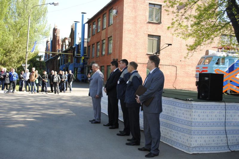 «Запорізький електровозоремонтний завод» стане локомотивом економіки: голова ОДА Валерій баранов і Міністр інфраструктури Максим Бурбак зустрілись з трудовим колективом «ЗЕРЗу»