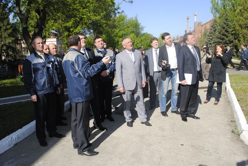 «Запорізький електровозоремонтний завод» стане локомотивом економіки: голова ОДА Валерій баранов і Міністр інфраструктури Максим Бурбак зустрілись з трудовим колективом «ЗЕРЗу»