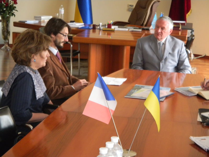 Про зустріч керівництва області з 
представниками Посольства Франції в Україні
