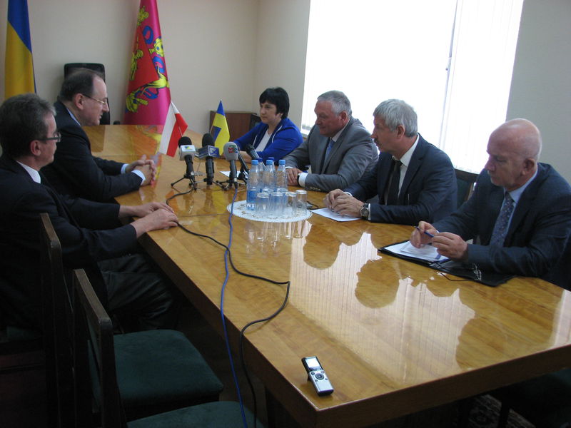 Голова облдержадміністрації Валерій Баранов провів зустріч  з Надзвичайним та Повноважним послом Республіки Польща в Україні 