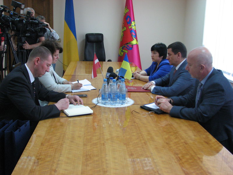Відбулась зустріч керівництва області з  представниками Посольства Латвії в Україні