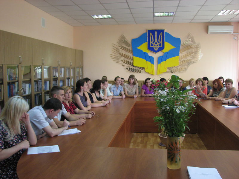 Державні службовці перевіряють свої знання в конкурентних умовах