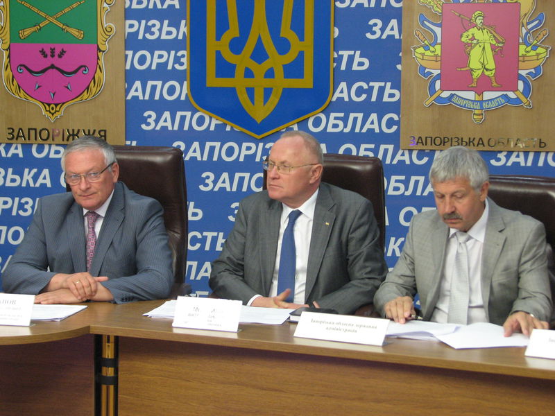 Влада, профспілки та роботодавці підписали оновлену угоду про взаємодію