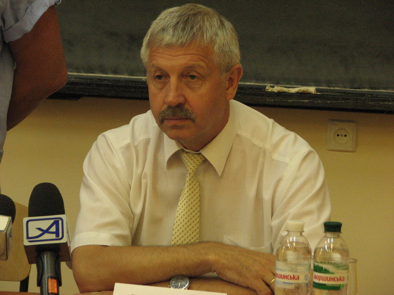 Петро Гончарук: «Проект змін до Конституції України відповідає європейському принципу субсидіарності – розв’язання проблем на місцях»