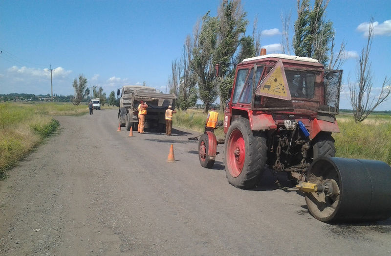 Дорожники приділяють особливу увагу автошляхам регіону, які ведуть до азовських курортів 