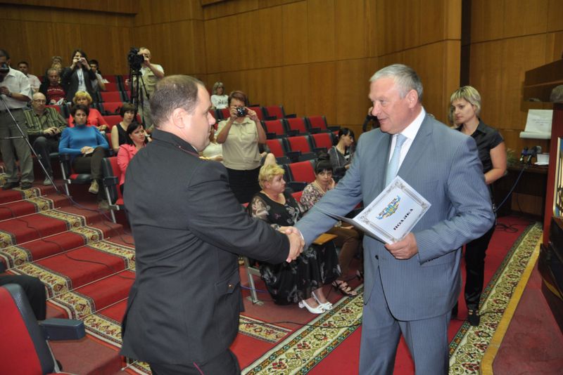 Запоріжці покладають великі сподівання на нову Конституцію