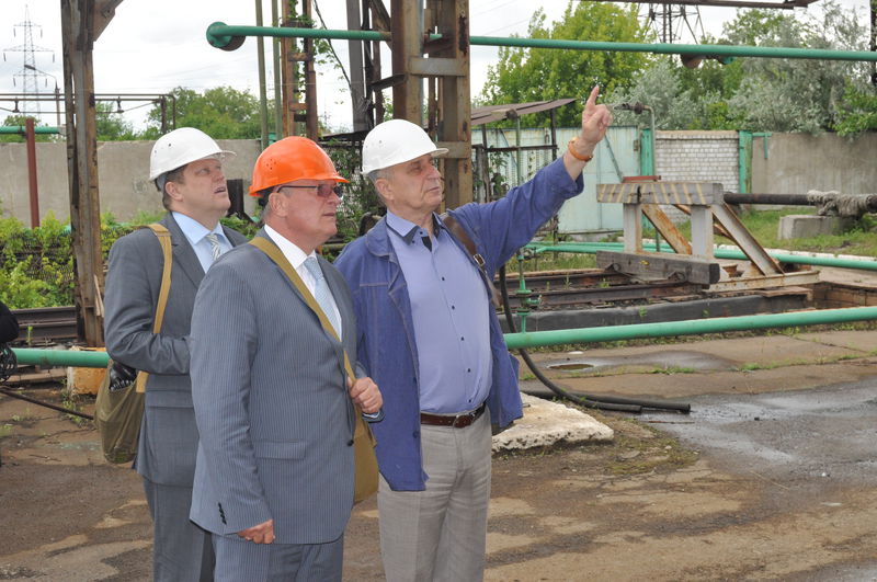Валерій Баранов запропонував шлях розв’язання проблеми занепадаючого ЗДП «Кремнійполімер» 