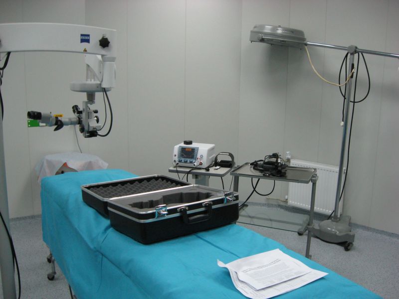 Обласна дитяча лікарня отримала обладнання, яке дозволить зберегти зір недоношеним немовлятам