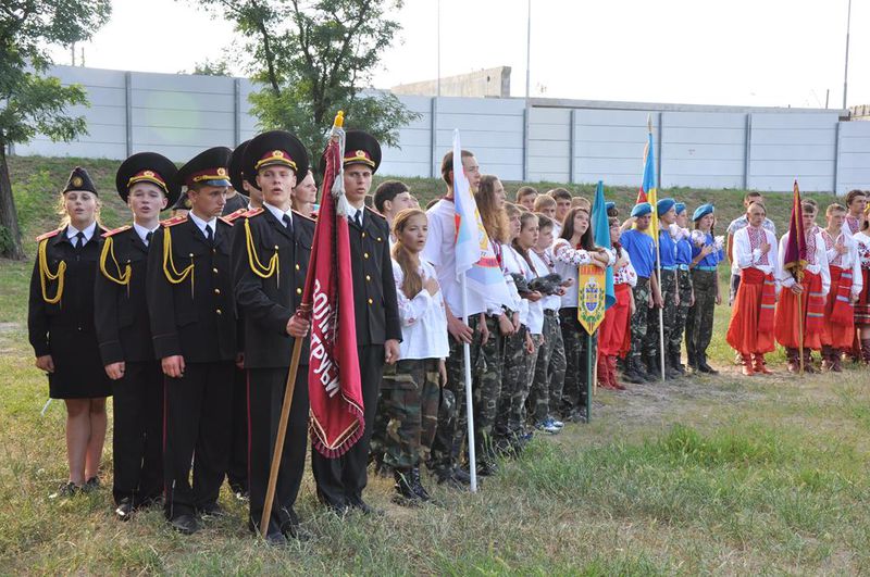 Джури вчаться вишколу у гвардійців