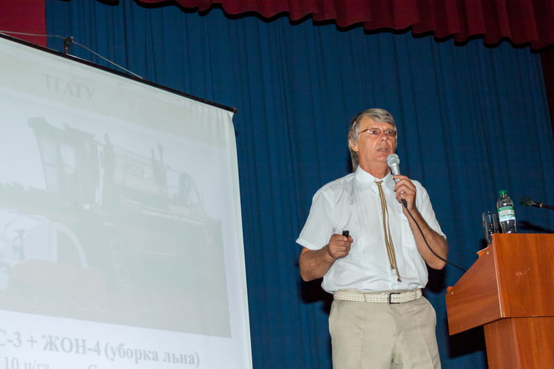 Запорізькі аграрії проаналізували хід жнив-2014 та обговорили особливості сівби врожаю на 2015 рік