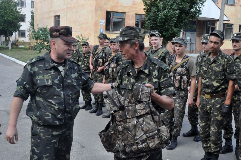 Першу партію запорізьких бронежилетів отримали вояки 92-ї окремої механізованої бригади