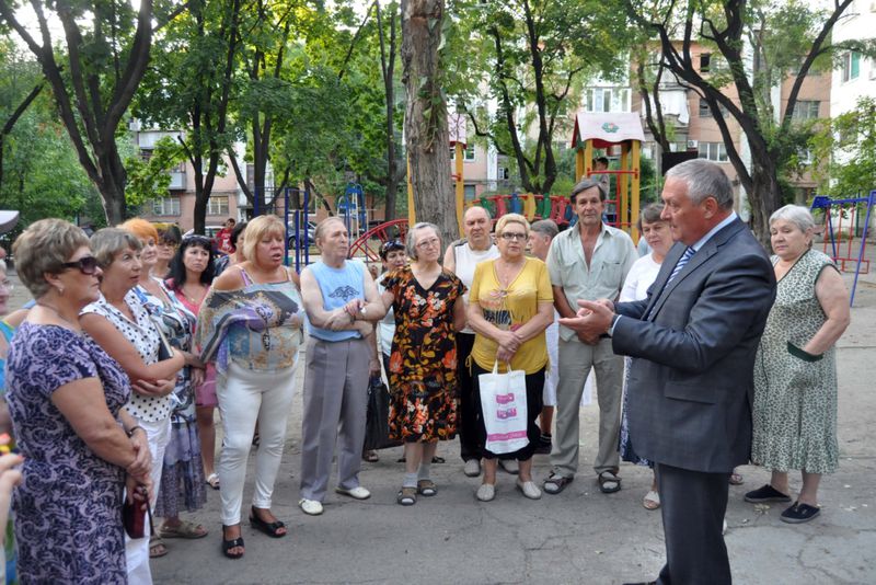 Валерій Баранов: «Створення ОСББ дозволить спрямувати всі сплачувані кошти на обслуговування будинків»