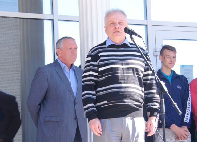 Студенти Запорізького національного університету відзначили Міжнародний День миру  патріотичним  флешмобом
