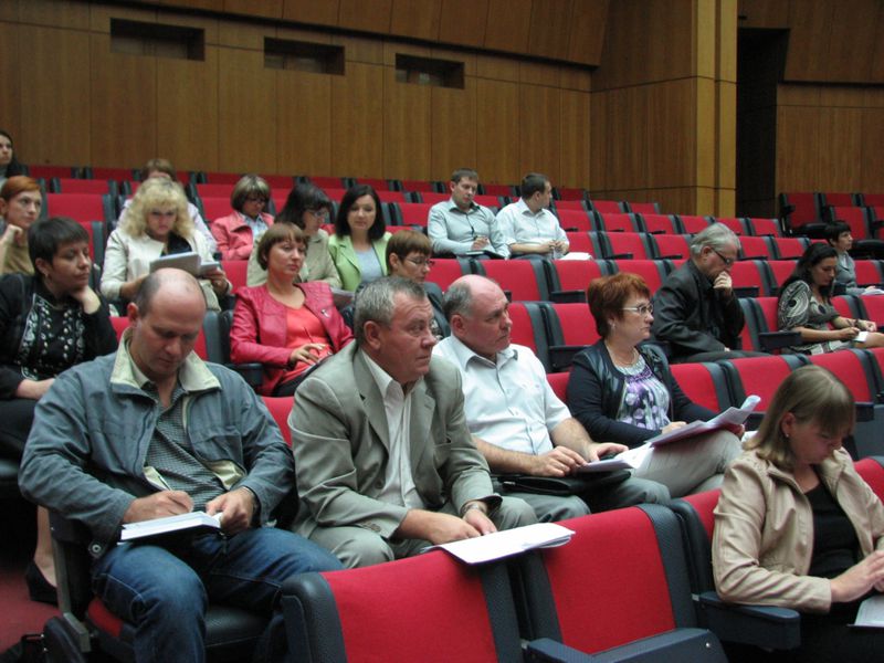 Комунальні підприємства у серпні знизили борги на 50%, а приватні, навпаки, наростили