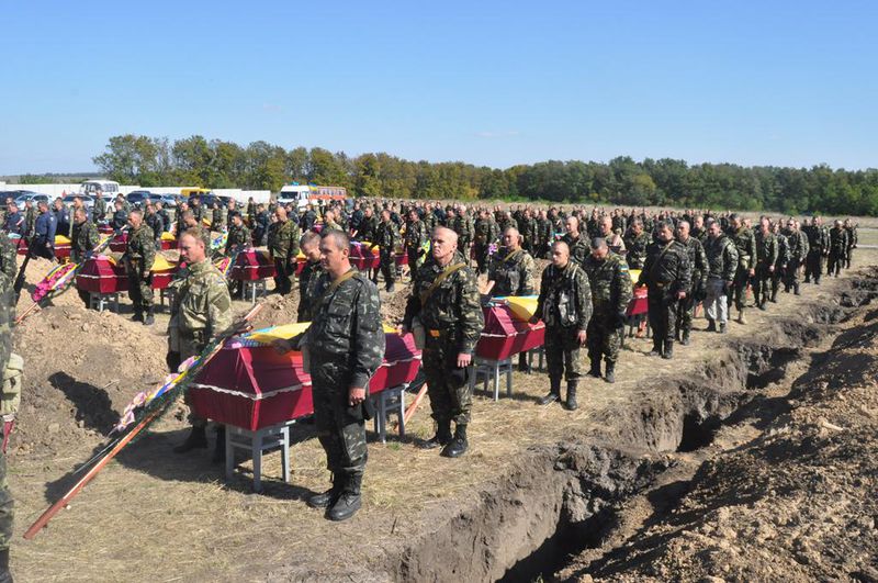 На Кушугумському  кладовищі знайшли спочинок невідомі герої