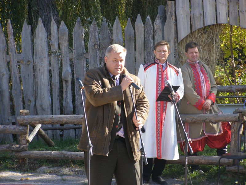 «Покрова на Хортиці» розпочалася з насипу кургану та висадження калинової галявини