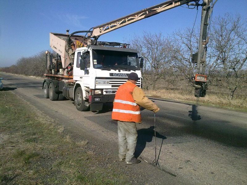 Погода сприяє ремонту автошляхів регіону